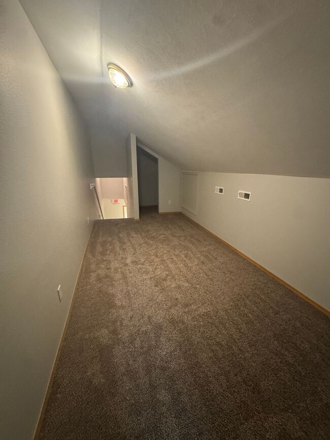 Building Photo - 817-B W. Old Route 66