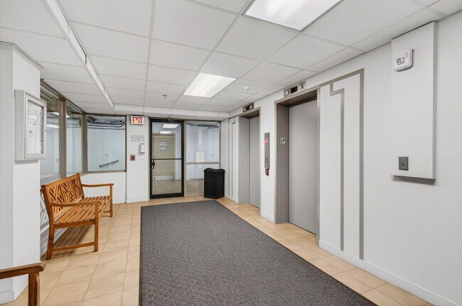 Building Photo - 4511 S Ocean Blvd