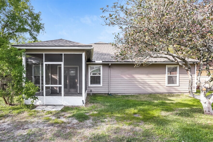 Building Photo - 3410 Guernsey Ct