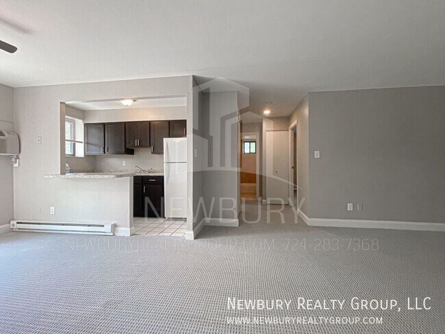 Building Photo - 1459 Poplar St