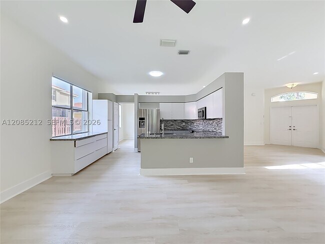 Building Photo - 16204 Opal Creek Dr