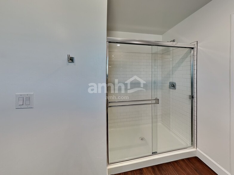 Building Photo - 6116 W Paseo Hilario