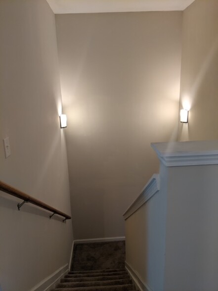 Building Photo - 5229 Woodbrier St