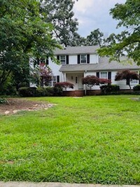 Building Photo - 4 Bedroom with fenced in yard!
