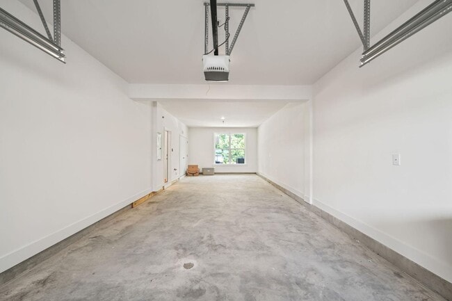 Building Photo - Modern, Spacious 2 Bed Townhome, Brier Creek Country Club, Golf course views!