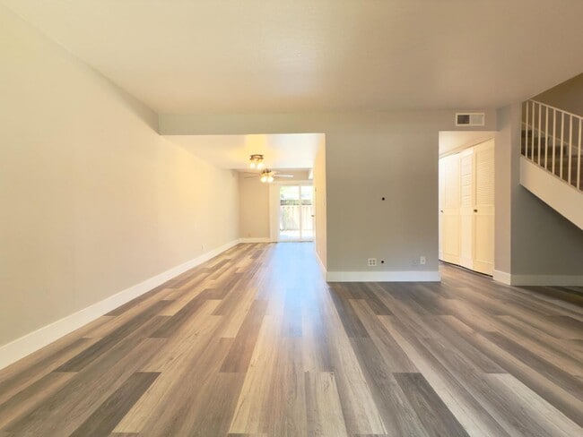 Building Photo - 217 Chantilley Ln