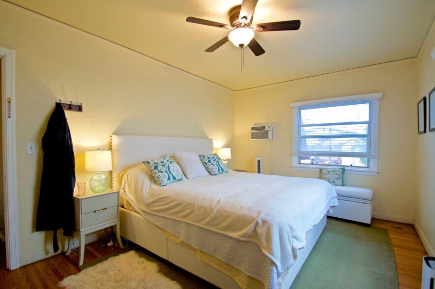 large bedroom- can be used as master - 4770 Bancroft St