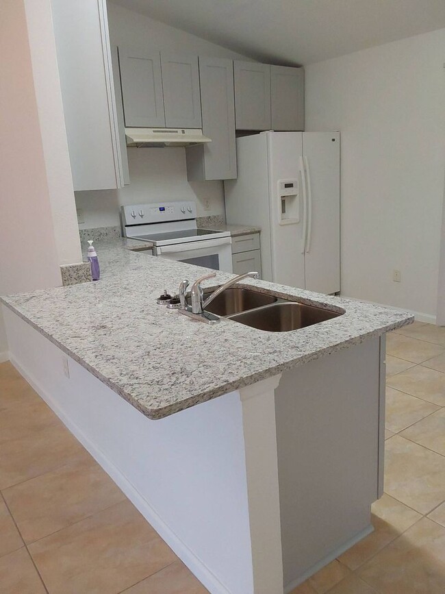 Building Photo - 21 Prospect Ln