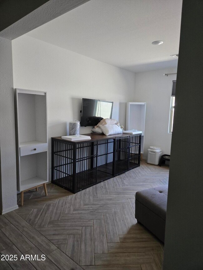 Building Photo - 11854 N Uphoff Dr