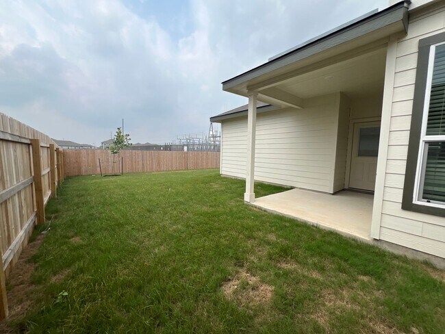 Building Photo - Beautiful 4/2.5 home in Hannah Heights