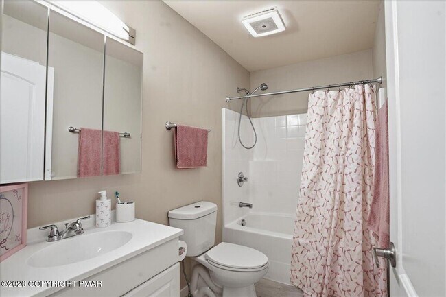 Building Photo - 12 Rockway Ct