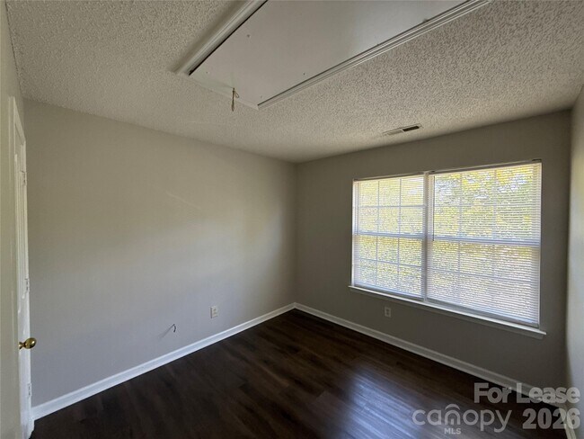 Building Photo - 1601 Elk Creek Ct