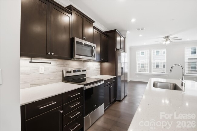 Building Photo - 3011 Citizens Ln