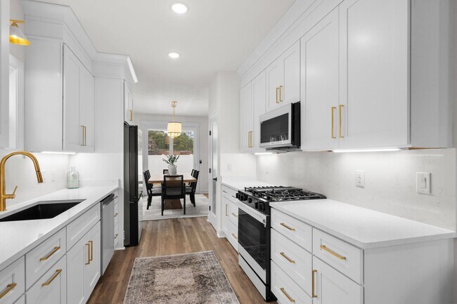 Building Photo - 113 ARBOR RIDGE CIR