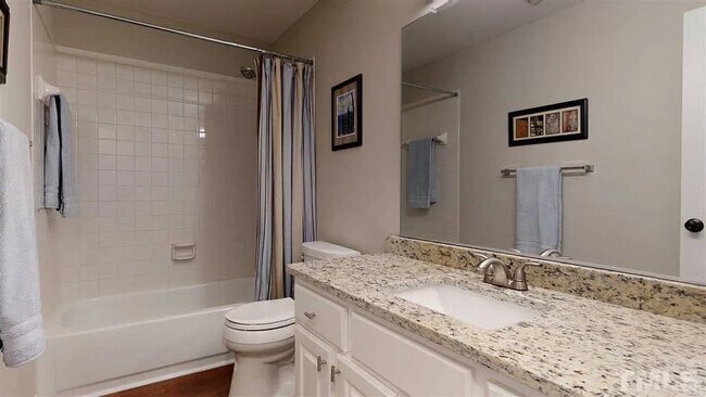 Building Photo - 329 Glen Echo Ln