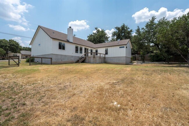 Building Photo - 22206 Briarcliff Dr