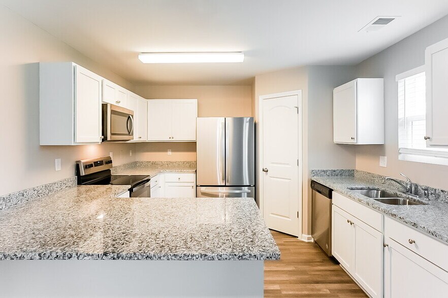 Building Photo - 451 Abeer St