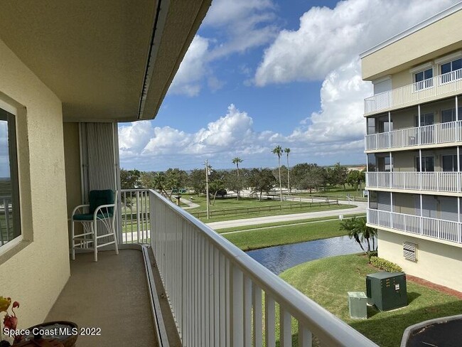 Building Photo - 732 Bayside Dr