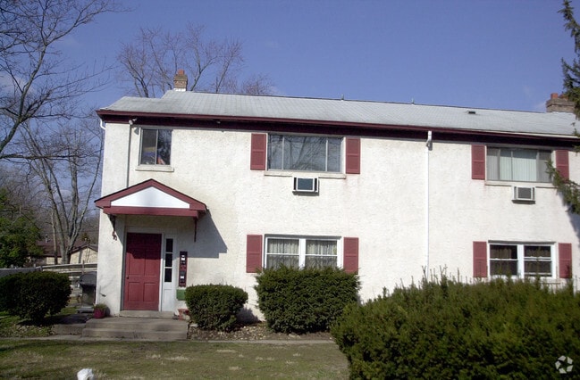 Primary Photo - Sun Garden Apartments