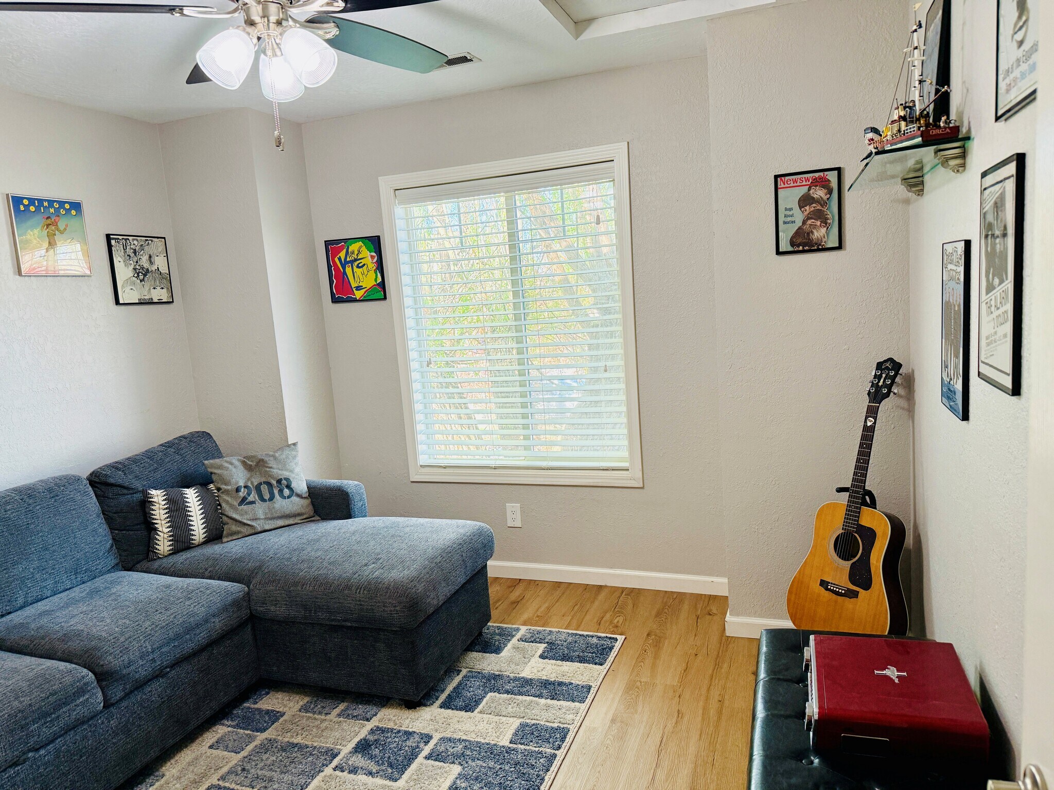 Building Photo - 148 N 2nd St