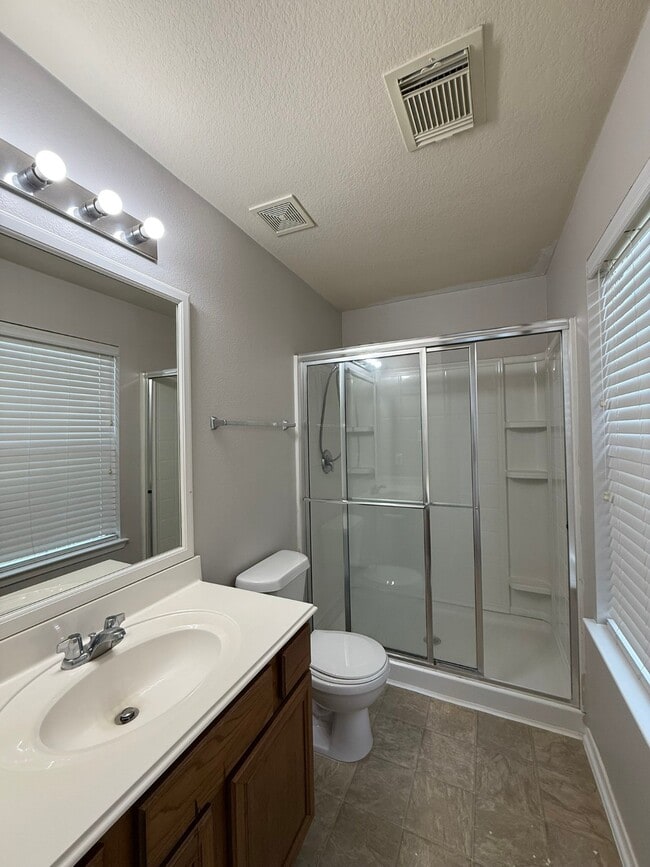 Building Photo - 3914 Mossy Pl Ln