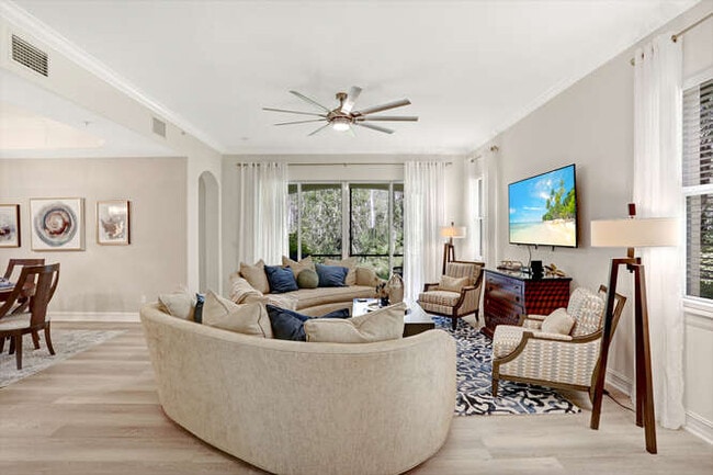 Building Photo - 2847 Tiburon Blvd E