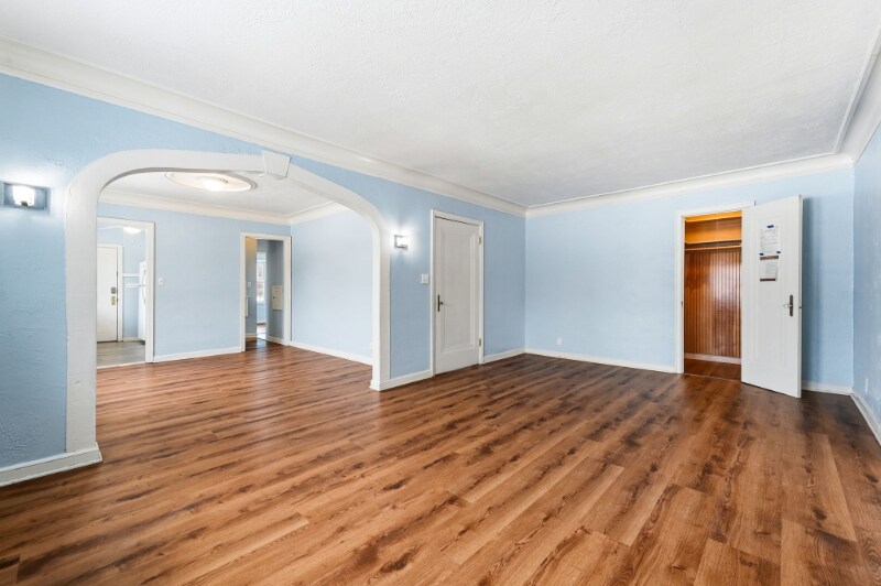 Building Photo - 3611 N Washburn Ave