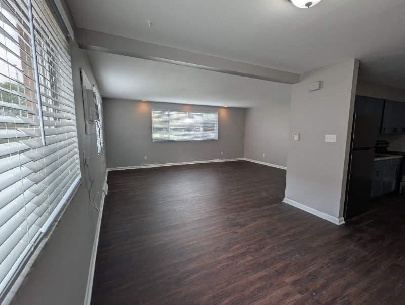 Building Photo - 110 Cromwell Pl