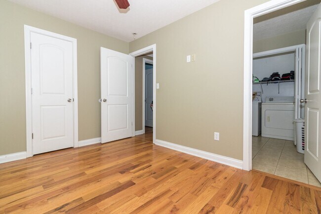 Building Photo - 2588 Hutcherson Ln