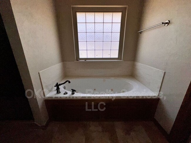 Building Photo - 13201 SW 2nd Terrace