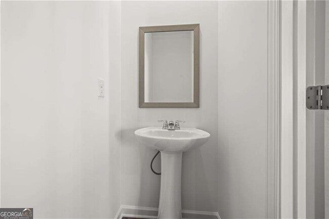 Building Photo - 155 Star Ct