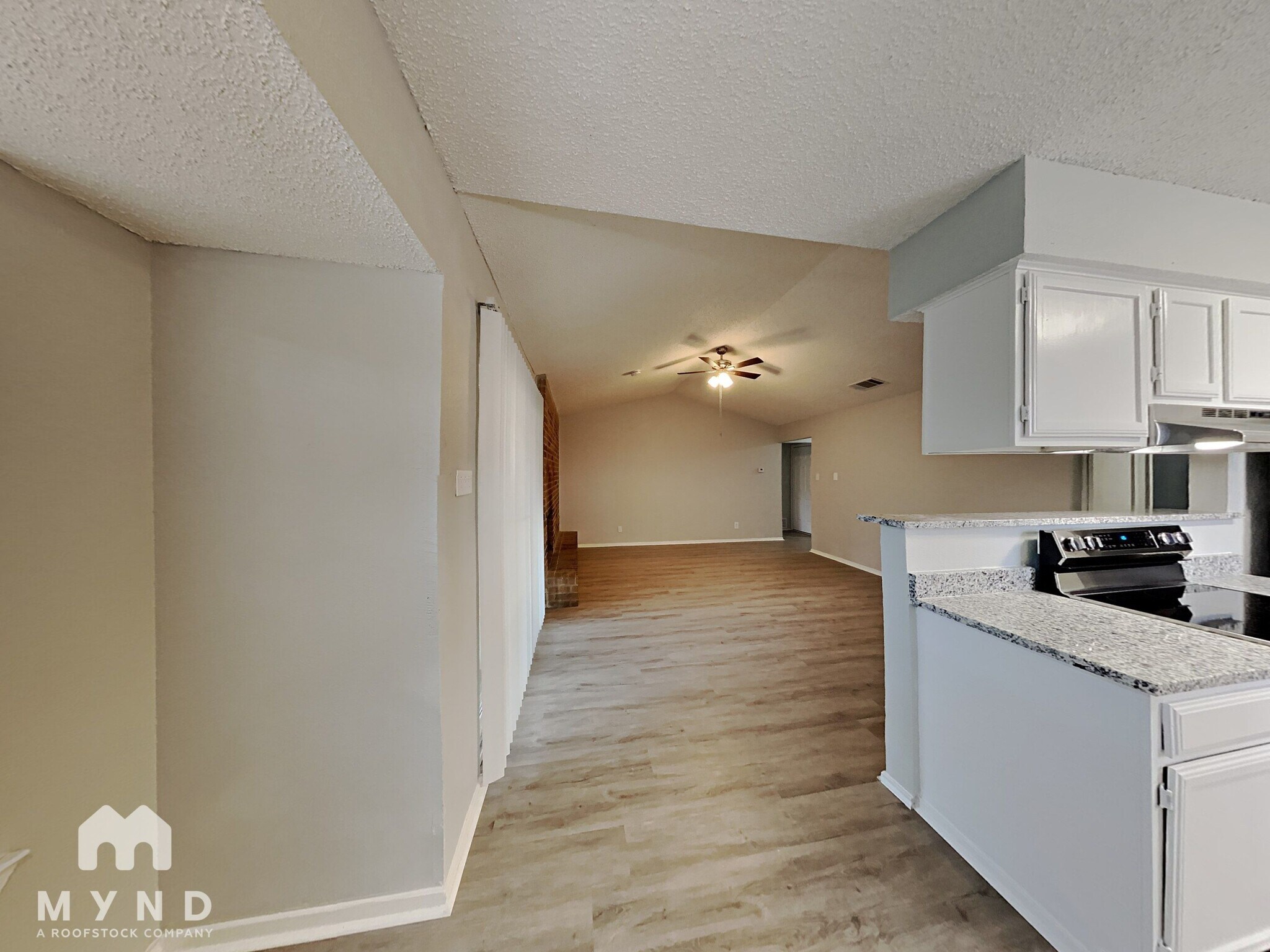 Building Photo - 717 Timberoaks Dr