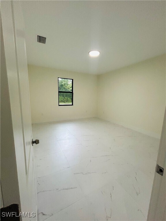 Building Photo - 149 Meadow Rd