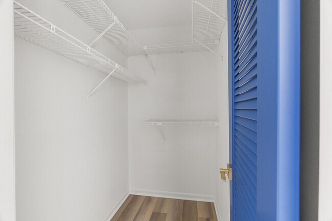 Building Photo - 950 Ponce De Leon Rd