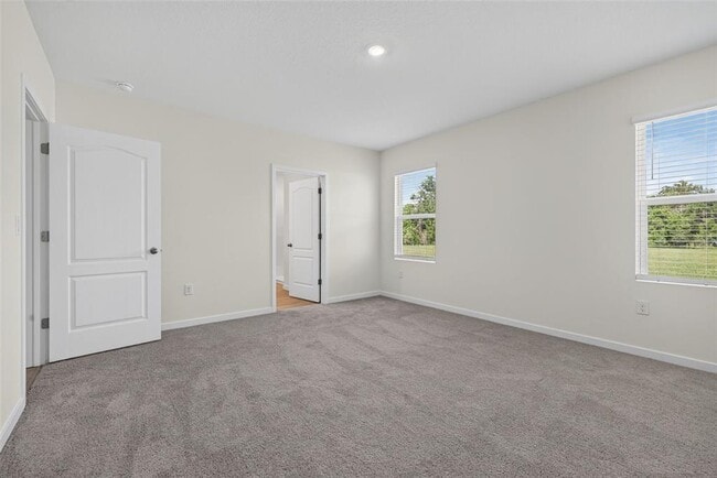 Building Photo - 2893 House Finch Rd