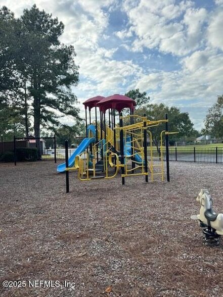 Building Photo - 9480 Grand Falls Dr