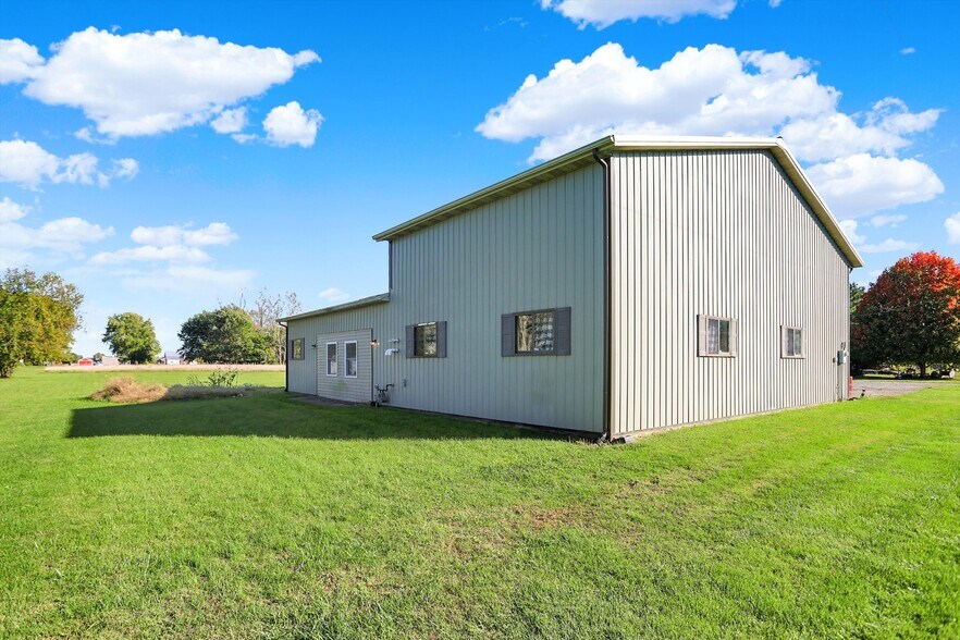 Building Photo - 940 W 1090 N