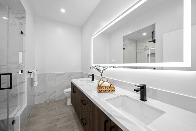 Building Photo - Stunning brand-new 3 Bedroom 4 Bathroom townhouse with private garage and rooftop balcony!