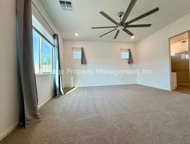 Building Photo - 10848 W Yates Ln