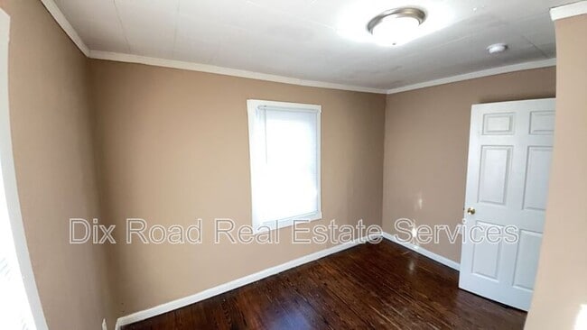 Building Photo - 1724 Winton St