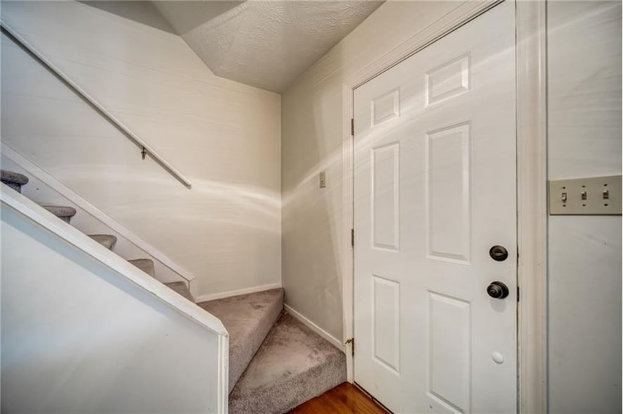 Building Photo - 10385 Rillridge Ct