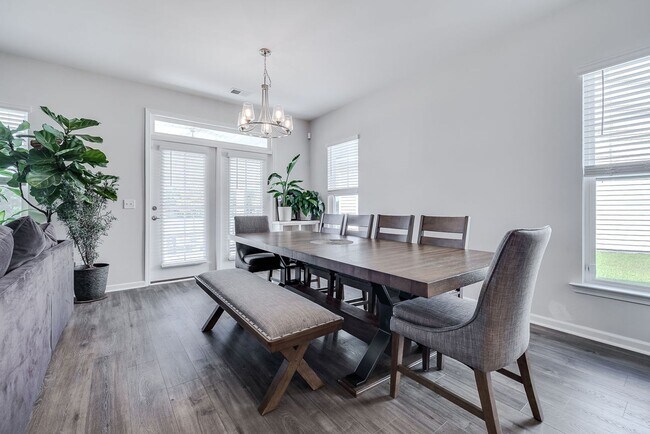 Building Photo - Luxury Meets Simplicity in This One-Story Ranch 3 Bed / 2.5 Bath