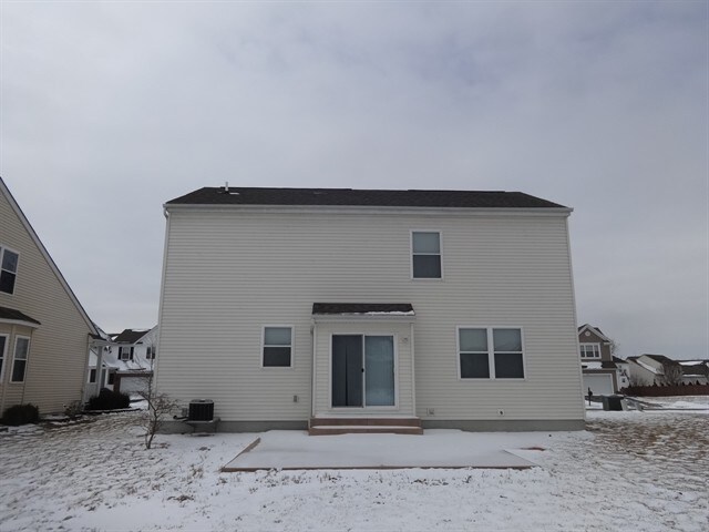 Building Photo - 475 Shellbark Rd