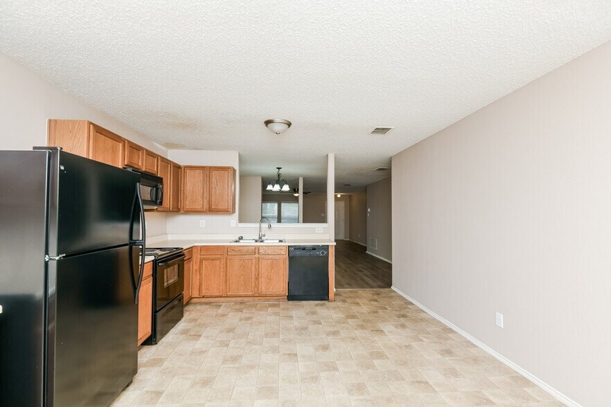 Building Photo - 4008 Golden Horn Ln