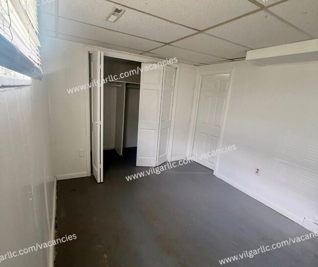 Building Photo - Newly updated 5 Bedrooms, 2- Bathroom Home