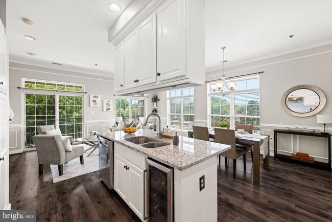 Building Photo - 810 Belmont Bay Dr