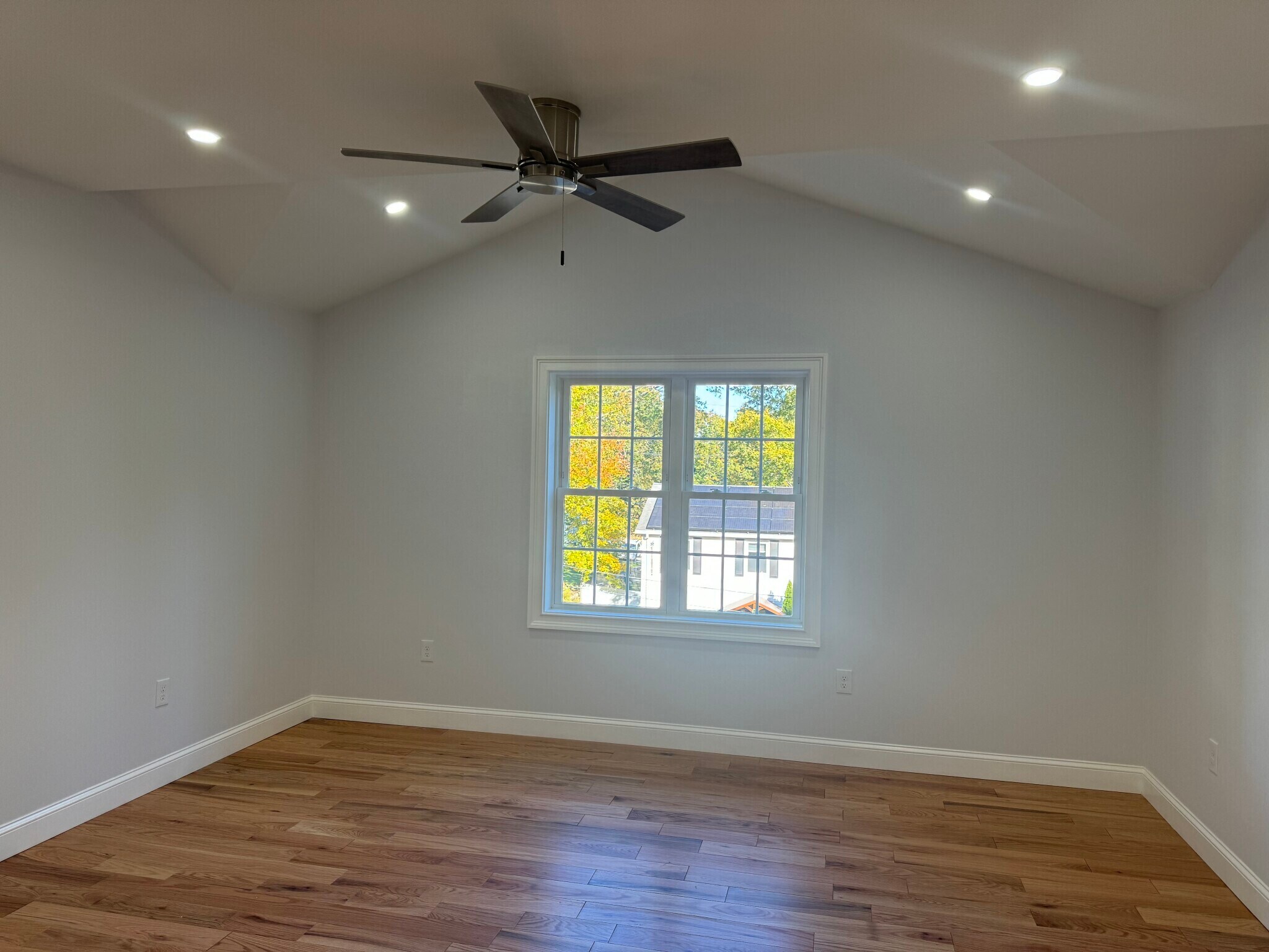 Building Photo - 8 Elton St