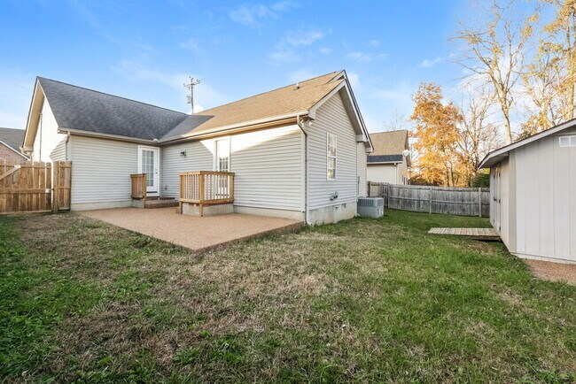 Building Photo - 3925 Calumet Dr