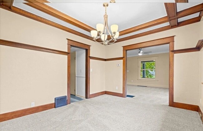 Building Photo - 754 Princeton Ave