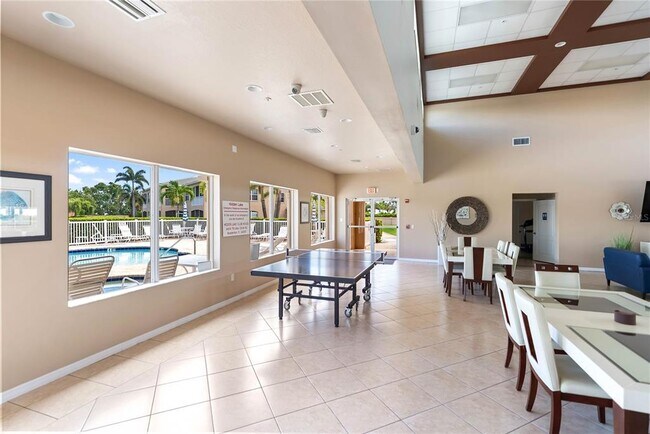 Building Photo - 6616 7th Ave Cir W